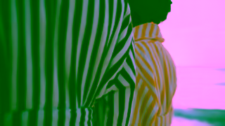 H&M mkgblnengai7041cnhomepamelafmvidpldv360ro16x9vl15crnbeachgamecixxxx Ad Commercial Brand Imagery Photoshoot 1