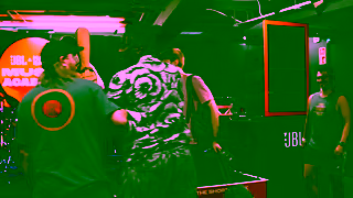 JBL PRESSURE BUILDS AS THE ARTISTS PREPARE FOR THE BIG SHOW Ad Commercial Brand Imagery Photoshoot 2