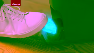 Vileda Handsfree wringing with Vileda Easy Wring Clean Ad Commercial Brand Imagery Photoshoot 0