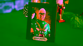 SportChek Instead of dropping the gloves this holiday season Kevin Bieksa is dropping gifts Ad Commercial Brand Imagery Photoshoot 0