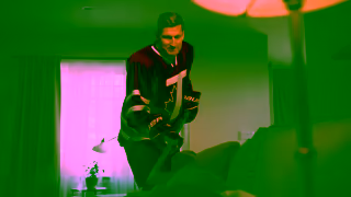 Tylenol TYLENOL NHL TISSUE 15ENG Ad Commercial Brand Imagery Photoshoot 2