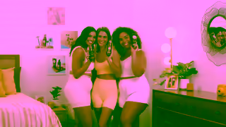 Jergens Quick and flawless tanning Yes please Ad Commercial Brand Imagery Photoshoot 2