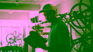 Intuit Ayez une vision complte de votre entreprise avec QuickBooks en ligne Ad Commercial Brand Imagery Photoshoot 0