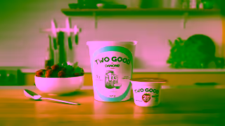 TWO GOOD Si simple dtre bon Ad Commercial Brand Imagery Photoshoot 2