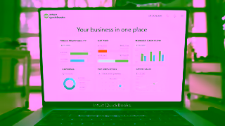 Intuit QBO AllProducts 16x9 BizHub Design30s EN AO LearnMore Ad Commercial Brand Imagery Photoshoot 2