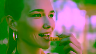Burts Bees Burts Bees Original Beeswax Lip Balm As Tingly As Ad Commercial Brand Imagery Photoshoot 0