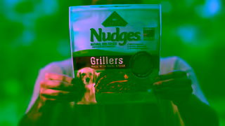 Blue Buffalo 25 220 0273 BLUE Treats SizzlinSummer OLV 30 Final Ad Commercial Brand Imagery Photoshoot 0