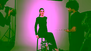 L'Oreal Paris Plump Ambition Lip Oil with Hyaluronic Acid LOral Paris Australia NZ Ad Commercial Brand Imagery Photoshoot 2