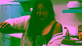 Vrbo Shortened Raea Vrbo Video BookCTA 16x9 Ad Commercial Brand Imagery Photoshoot 2