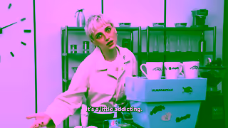 Shopify EmmaChamberlainGrowthAdsTestimonialMultiEnglishTheWholeBusinessOnTheGo15s16x9subsmp4 Ad Commercial Brand Imagery Photoshoot 1