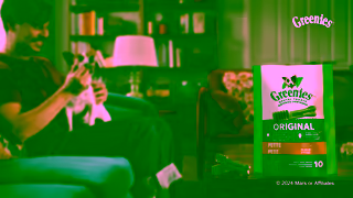 The Greenies Dental Treats Greenies US 2024 WBMW Stash 15s OLV 16x9 2398fps 16lufs v1 CAen 769206 2 Ad Commercial Brand Imagery Photoshoot 2