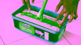 Swiffer PGSW8148000HSWIFFERSWEEPERWETBECCAMBENDCARDCAENOLV15 Ad Commercial Brand Imagery Photoshoot 1