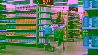 Walmart Choisir les marques Walmart cest conomiser sur presque tout Ad Commercial Brand Imagery Photoshoot 1