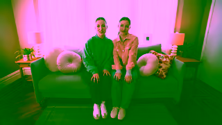 T-Mobile Twinning at Relationship Stability with TMobile 5G Home Internet TMobile Ad Commercial Brand Imagery Photoshoot 0