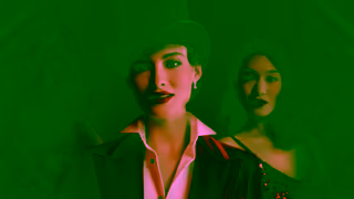 Estee Lauder Este Lauder UK Discover Gifts Of Pure Magic Ad Commercial Brand Imagery Photoshoot 2