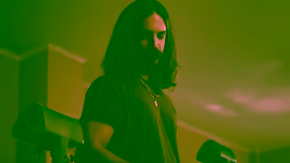 Tyro Payments Tyro Get a big time solution Services 15 Ad Commercial Brand Imagery Photoshoot 1