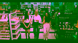 Sephora Sephora You Belong on the Inside Twins 15 EN OLV 16x9 Ad Commercial Brand Imagery Photoshoot 1
