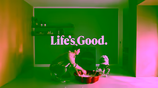 LG Electronics Let your washing machine do the thinking for you Ad Commercial Brand Imagery Photoshoot 2