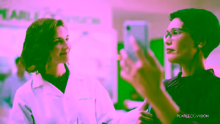 Pearle Vision Lauras Consultation Canada Ad Commercial Brand Imagery Photoshoot 0