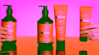 Sukin Sukins NEW Bond Build Repair Haircare Ad Commercial Brand Imagery Photoshoot 2