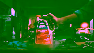 PEAK Auto PEAK Original Equipment Technology Antifreeze Coolant 30 S PEAK Auto Ad Commercial Brand Imagery Photoshoot 0