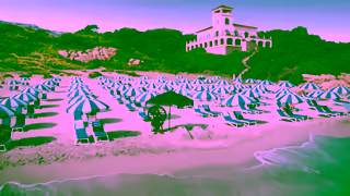 Booking.com uk en 25 08 cm hm core otb wednesday avid traveler 30 16x9 Ad Commercial Brand Imagery Photoshoot 2