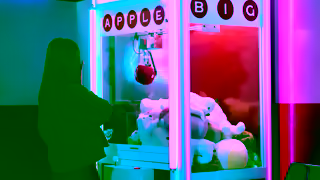 Tommy Hilfiger Tommy x JISOO New Year Celebrations Ad Commercial Brand Imagery Photoshoot 1