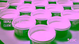 Export Development Canada Propulsez votre croissance mondiale avec EDCTriple A Cheese FR15s 2 Ad Commercial Brand Imagery Photoshoot 1