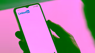 LinkedIn Grow Your Career Office LinkedIn Ad Commercial Brand Imagery Photoshoot 1