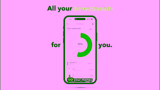 Acorns CoreWhatIsAcornsRURCPOEasyReachZoeVideo16x92025072420250726113031mp4 Ad Commercial Brand Imagery Photoshoot 1