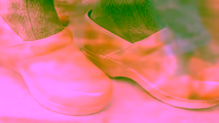 Traxx Footwear Why Everyones Talking About Dansko 20 Clogs Ad Commercial Brand Imagery Photoshoot 2