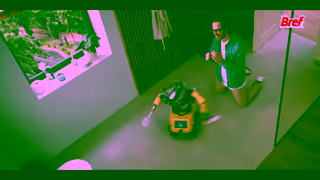 Bref Bref Power Active Clean Fresh 247 can clean better than a robot Ad Commercial Brand Imagery Photoshoot 0