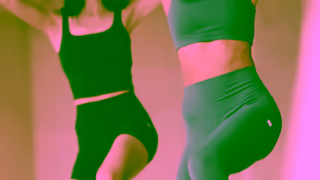 VUORI Clothing BlissFormMidFunnelVideoBlissFormProductVideoAllTheFormLeggingSP25na3016x9 Ad Commercial Brand Imagery Photoshoot 2