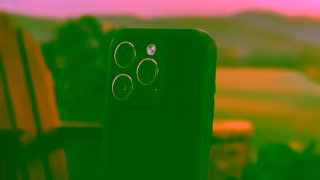 Google BestPhonesForever The Break Up Ad Commercial Brand Imagery Photoshoot 1