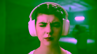 HAVIT HAVIT H655BT Noise Killer for CrystalClear Beats Ad Commercial Brand Imagery Photoshoot 1