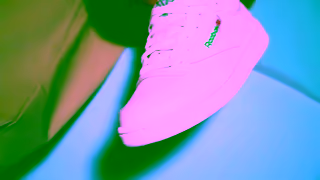 SoftMoc Shoes Reebok Move With Comfort Style Reebok Bougez avec confort et avec style Ad Commercial Brand Imagery Photoshoot 2