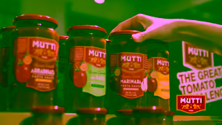 Mutti Pomodoro PASTA SAUCE OhYeah Ad Commercial Brand Imagery Photoshoot 1