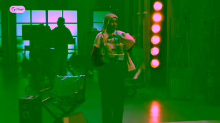 Google Google Pixel 7 X Simu Liu The Assistant VacationBG Ad Commercial Brand Imagery Photoshoot 2