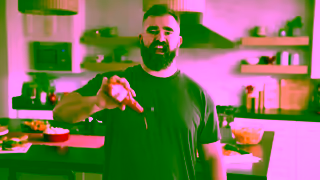 Frank's RedHot See It Franks It With Jason Kelce For A Chance At 1000 Ad Commercial Brand Imagery Photoshoot 0