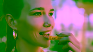 Burts Bees Burts Bees Original Beeswax Lip Balm As Tingly As Ad Commercial Brand Imagery Photoshoot 0