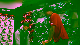 SportChek SC GLOVE16x9 H264 Ad Commercial Brand Imagery Photoshoot 1