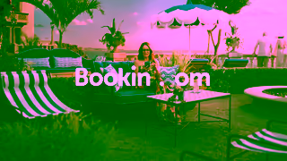Booking.com Tina Fey Books whoever she wants to be Short Bookingcom Ad Commercial Brand Imagery Photoshoot 2