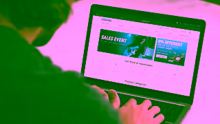 Sweetwater Shop Sweetwater More than Whats in the Box Ad Commercial Brand Imagery Photoshoot 1