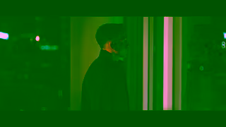 Warner Brothers WRTA11050CAHCAOPPOSITES15DATEAMAZONMP4noslaterev1mp4 Ad Commercial Brand Imagery Photoshoot 0