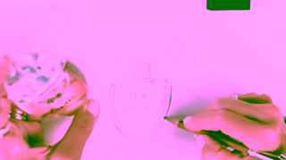 CHANEL New limitededition N5 LEAU CHANEL Fragrance Ad Commercial Brand Imagery Photoshoot 0