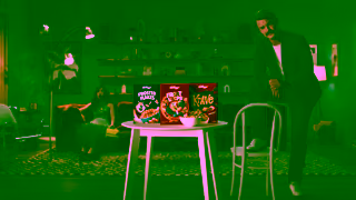 Kellogg's A Kelloggs Cereal Public Snacking Announcement A Reward after a long evening Ad Commercial Brand Imagery Photoshoot 1