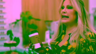 DISCOVER Double Coffee Discover it Card Cashback Match 15 Commercial featuring Jennifer Coolidge Ad Commercial Brand Imagery Photoshoot 1