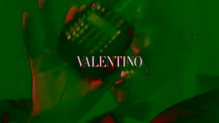 Valentino vlt frag bir extradose launch 25 dmi digital video extradose asmr duo logo mp4 16x9 6s no cta uk en Ad Commercial Brand Imagery Photoshoot 2