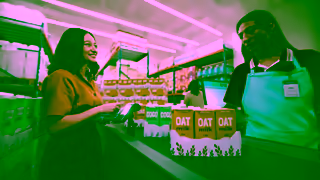 American Express BBC Gelateria 2 Cash Back 15s American Express Business Ad Commercial Brand Imagery Photoshoot 1