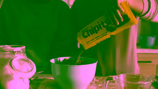 Hershey's Chipits This Much 6 Ad Commercial Brand Imagery Photoshoot 1